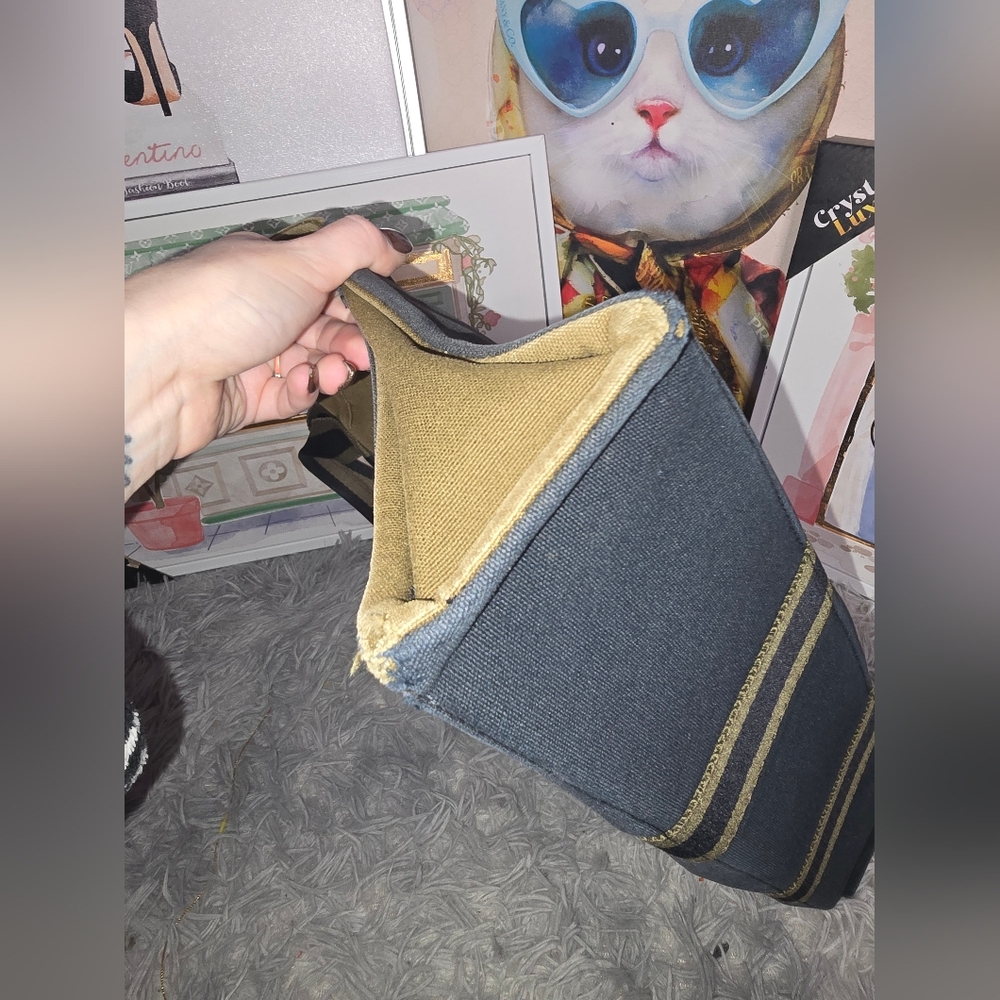 Hermès Striped Olive 🫒 Green & Blue Large Tote (GUC)(SEE PICS) - Picture 6 of 12